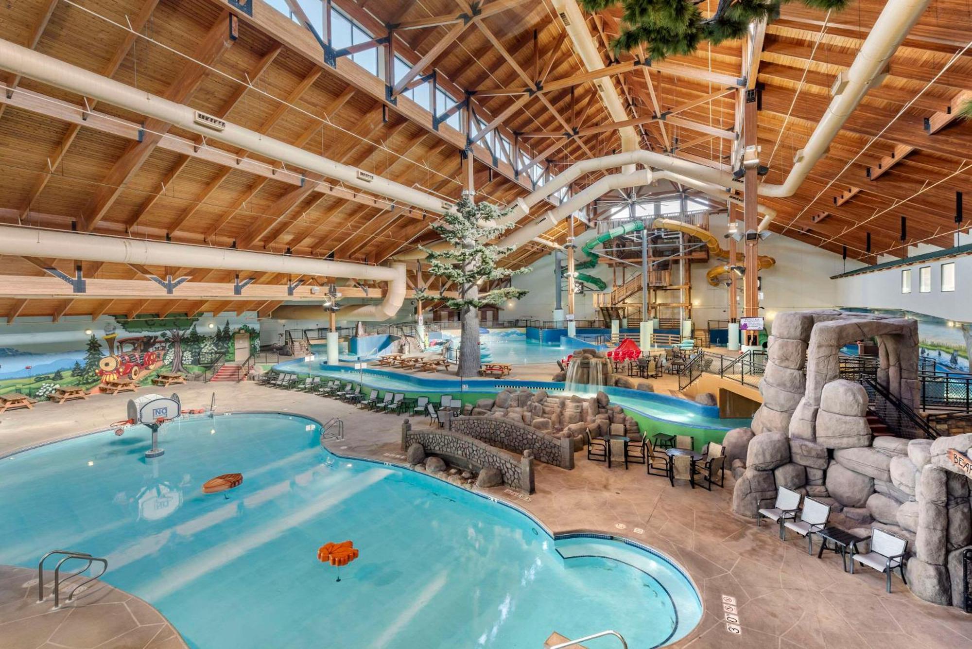 Warrens Three Bears Resort Waterpark Near Tomah Ascend Collection מראה חיצוני תמונה