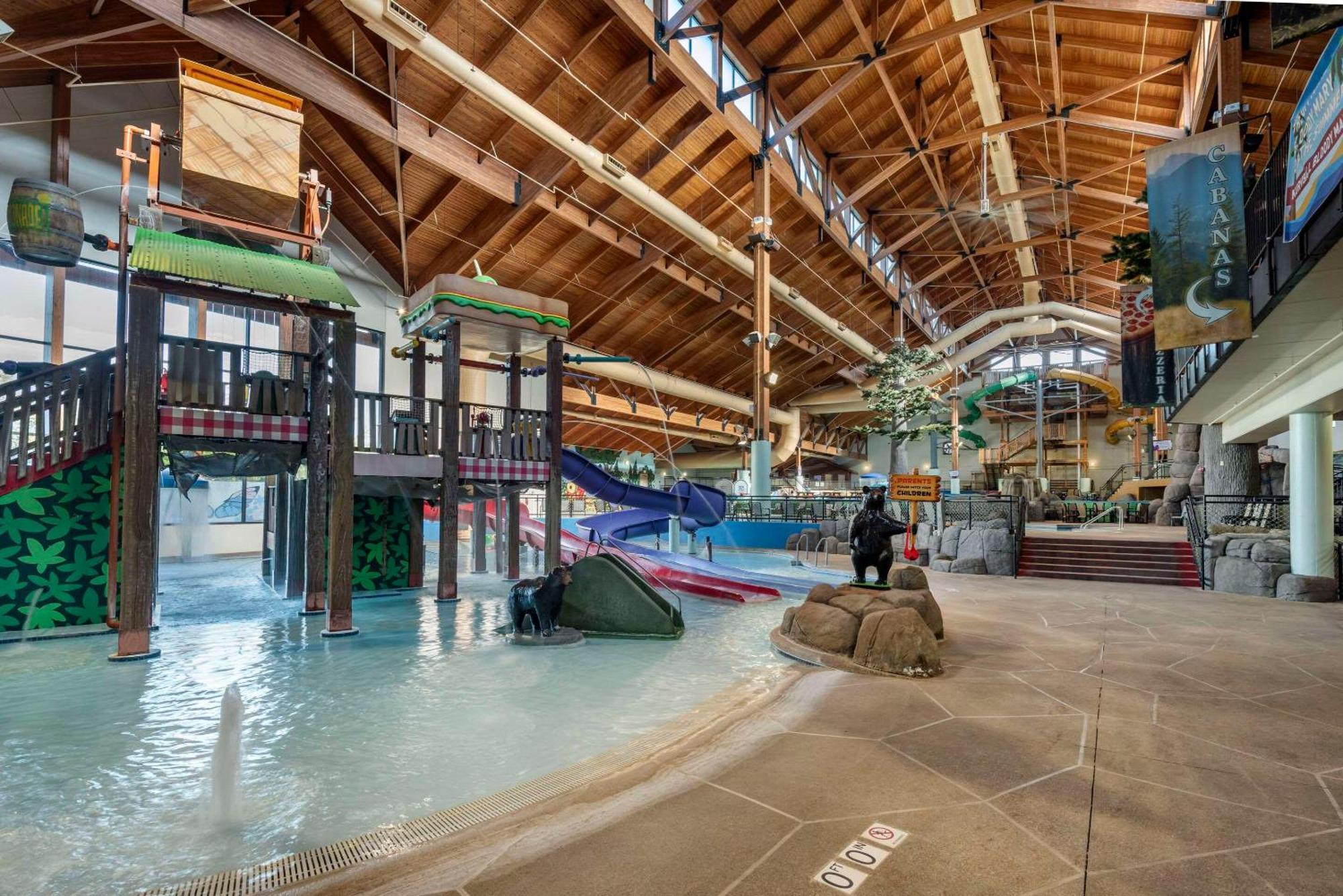 Warrens Three Bears Resort Waterpark Near Tomah Ascend Collection מראה חיצוני תמונה